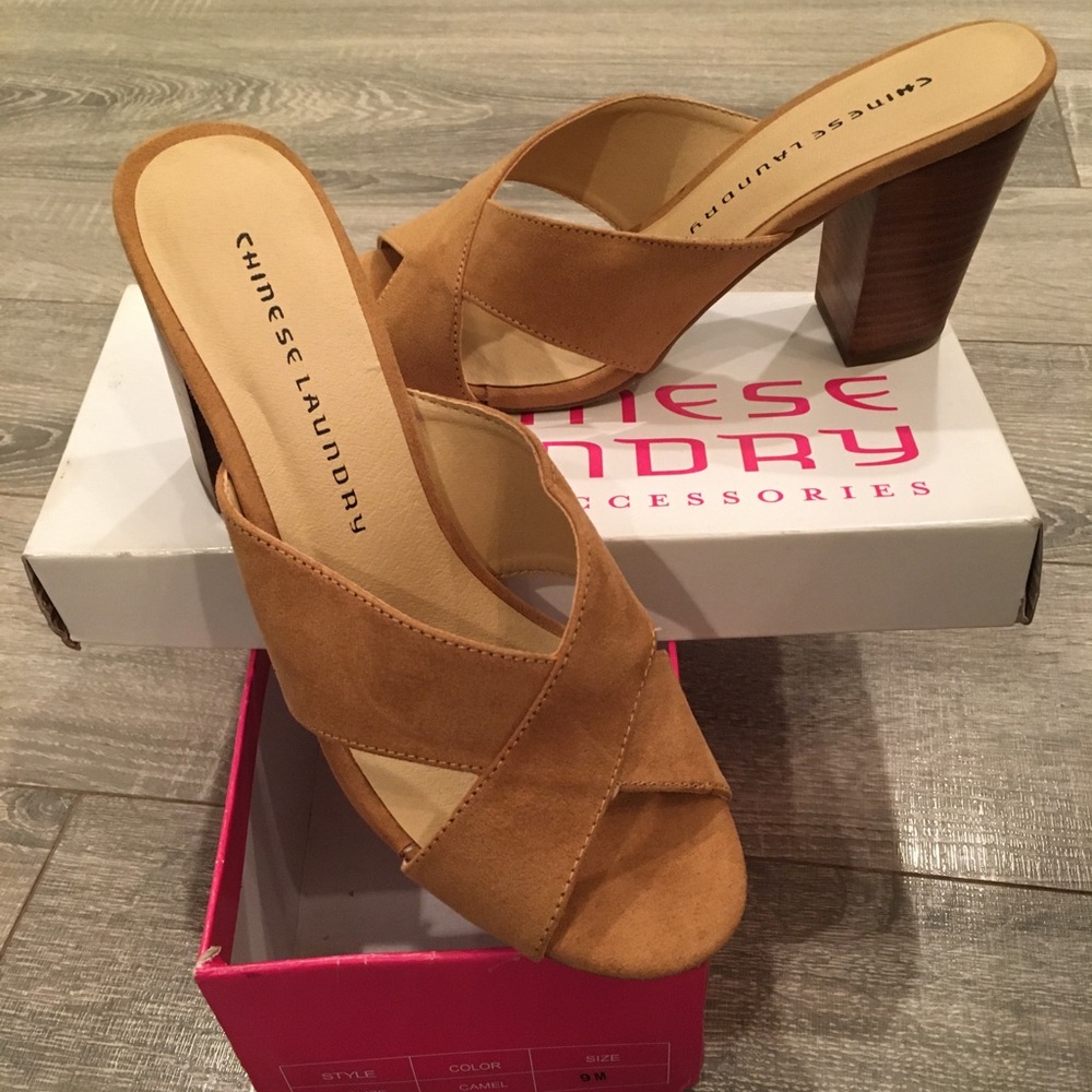 Chinese Laundry Belize Size 9 Slides